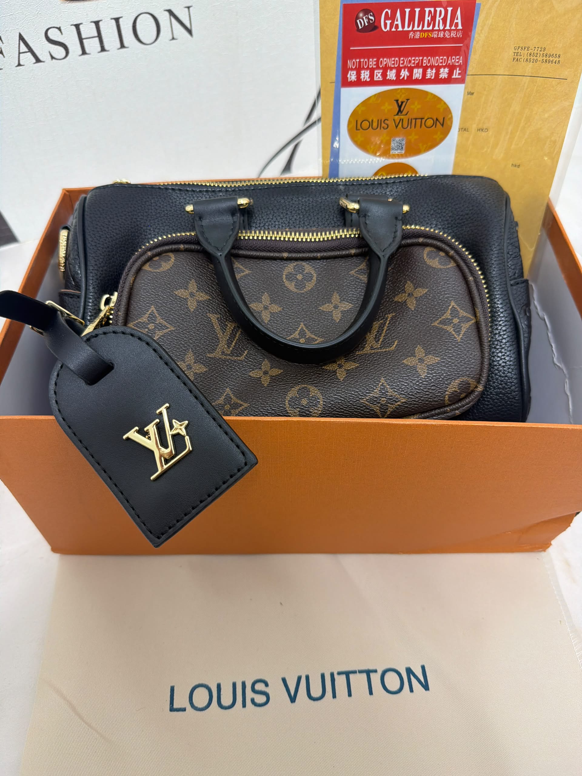 کیف اورجینال پک دار برند لویی وینتون LV
